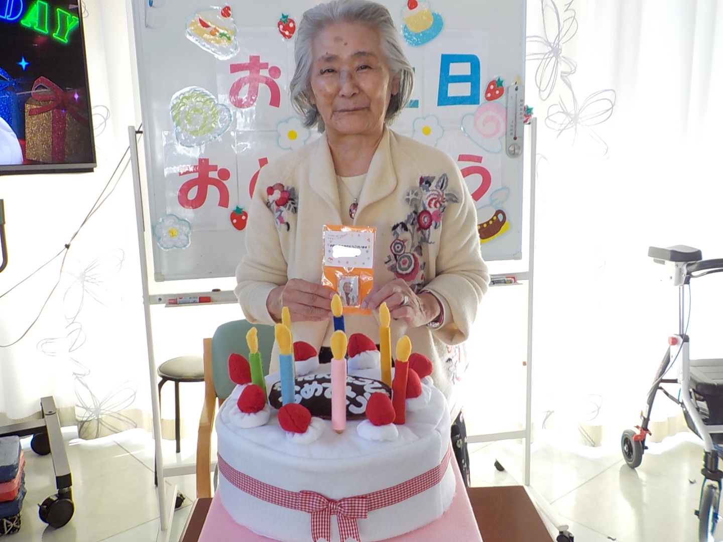 12月の誕生会をしました（デイサービス） 有料老人ホームシルバーステージホームページ